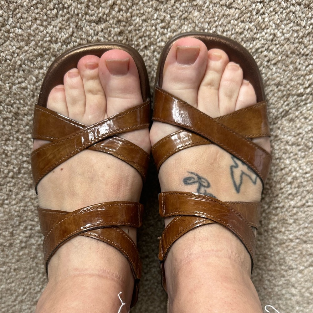 Naot tan wedge sandals size 38